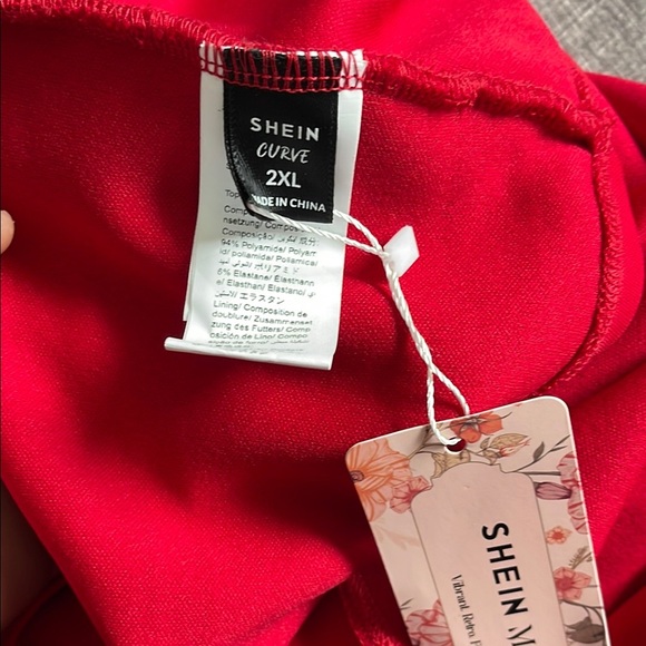 SHEIN Curve Red Two-Piece Set - Picture 10 of 10